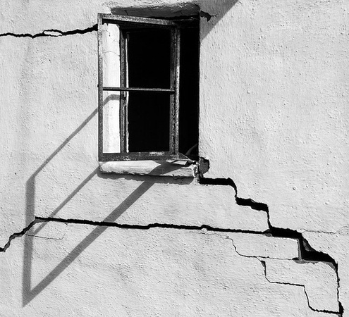 Window Cracks